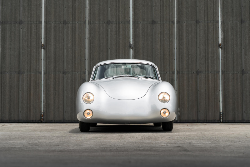Illustration for article titled Dean Jeffries' Custom Porsche 356 Is An Ugly Car I Can't Help But Love